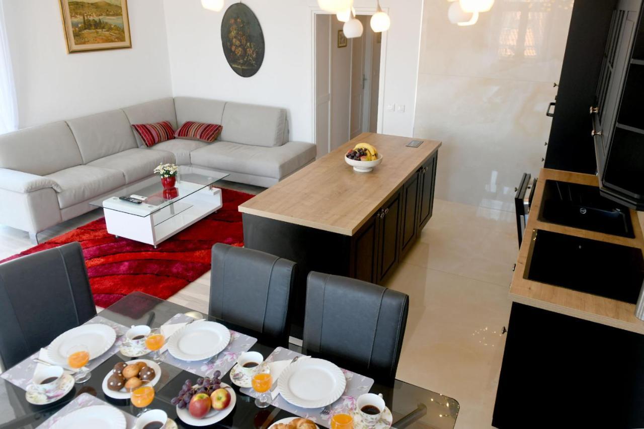 Divia Apartment Rijeka Exteriör bild